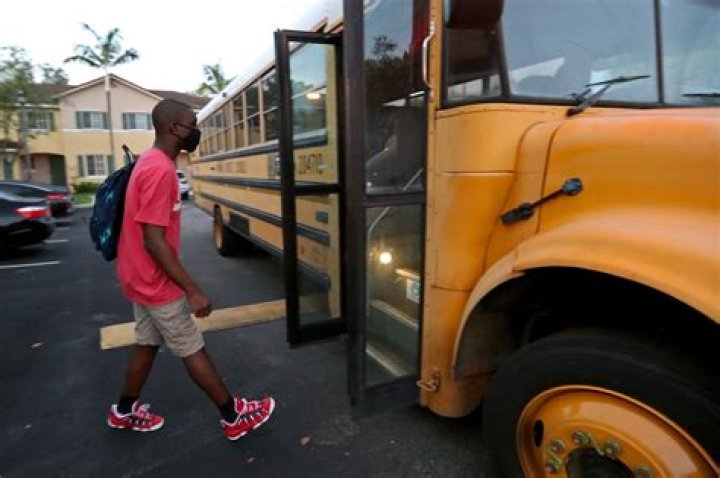 
“True hero”: Michigan 7th grader saves students after bus driver loses consciousness, leaving netizens impressed 