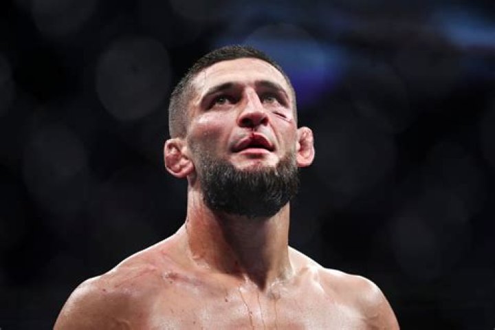 
UFC 279 Khamzat Chimaev Family Background and Unseen Without Beard Photos 