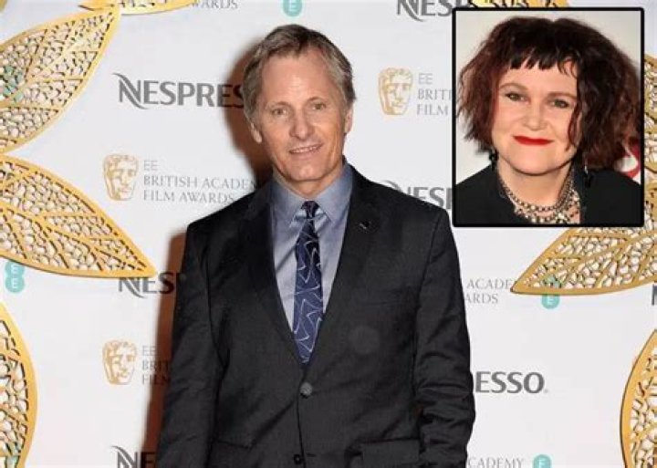 Viggo Mortensen Ex Wife Exene Cervenka and Relationship Timeline, What About The Gay Rumors?