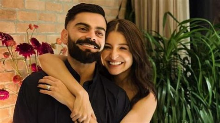
Virat Kohli Carries Vamika on his shoulders: See Photos 