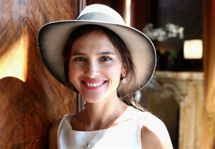 
Virginie Coossa Height, Weight, Net Worth, Age, Birthday, Wikipedia, Who, Nationality, Biography 