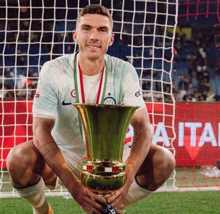 
What Is Robin Gosens Religion? 