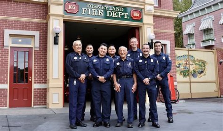 
What is the Disneyland Guardians TikTok trend? Safety warning issued 
