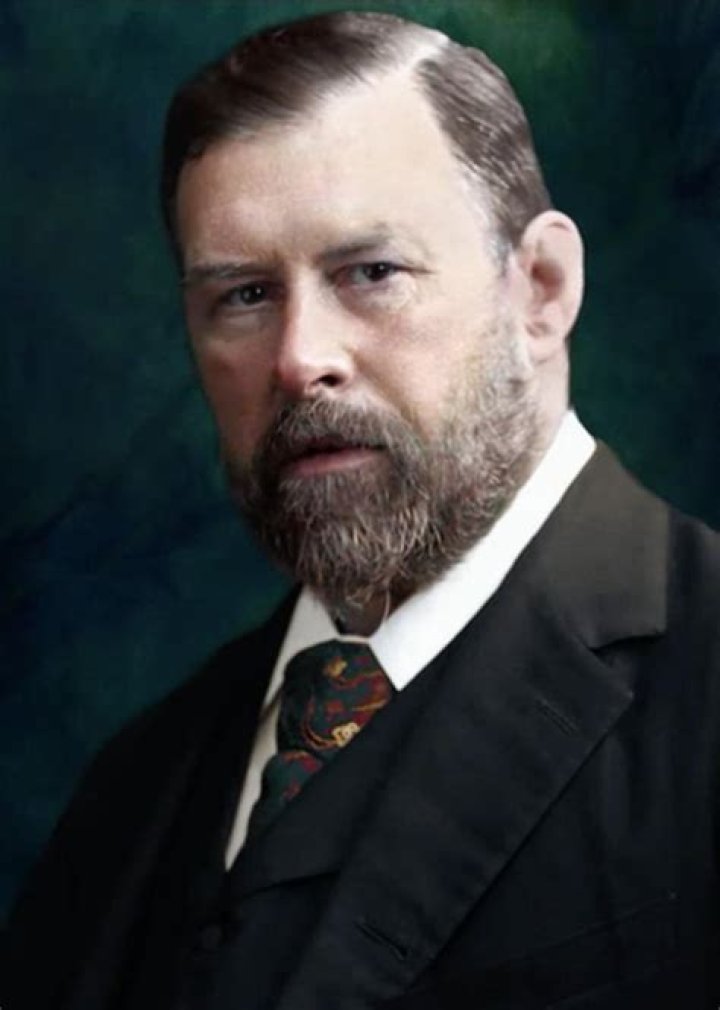 
When did Bram Stoker die? 