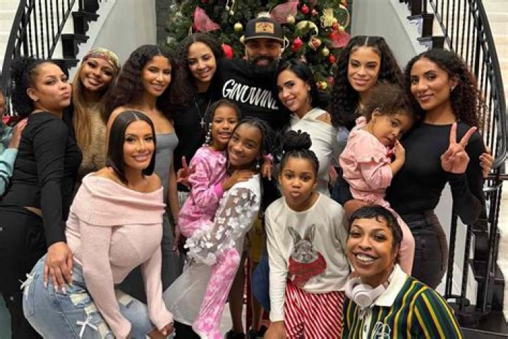 Who are Ginuwines Parents? Ginuwine Biography, Parents Name and More