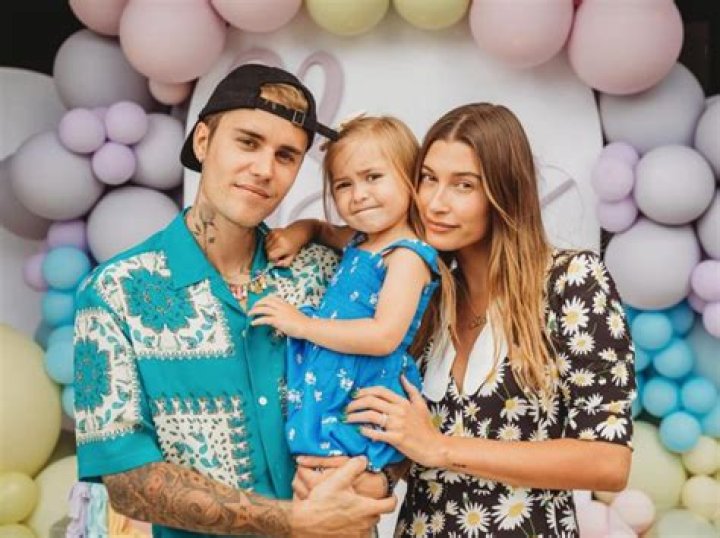 
Who are Hailey Biebers Parents? Hailey Bieber Biography, Parents Name, Nationality and More 