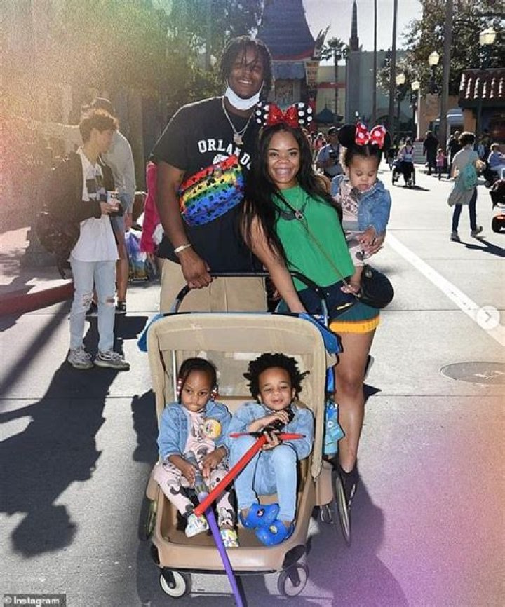 
Who Are Jaylon Ferguson Parents Jackie And Richard? Wife Doni Smith – Cause Of Death 