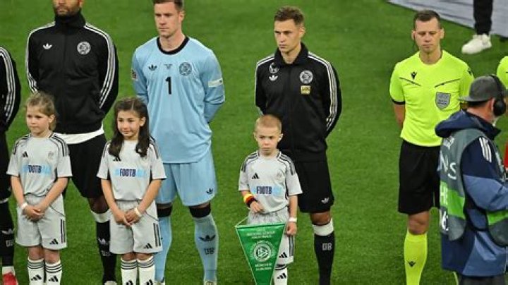 
Who are Joshua Kimmichs Parents? Joshua Kimmich Biography, Parents Name, Nationality and More 