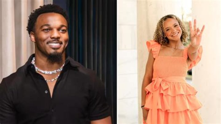 
Who Are Nakobe Dean Parents? Meet His Family On Instagram 