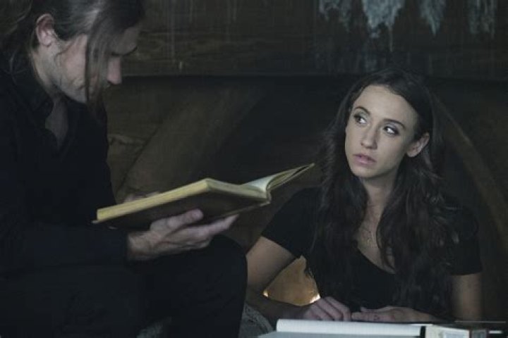 
Who is actress Stella Maeve from “The Magicians”? Her Wiki: Parents, Weight Loss, Dating, Siblings, Bio 