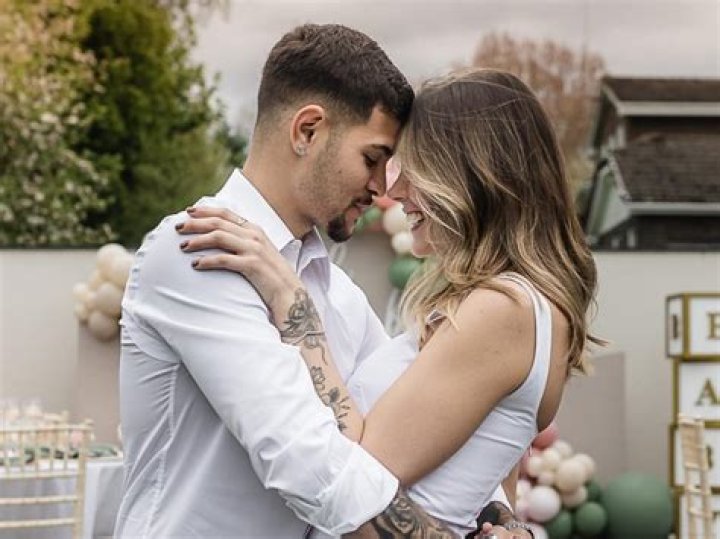 
Who is Ana Lidia Martins? Newcastle New Signing Bruno Guimaraes Girlfriend and Partner 