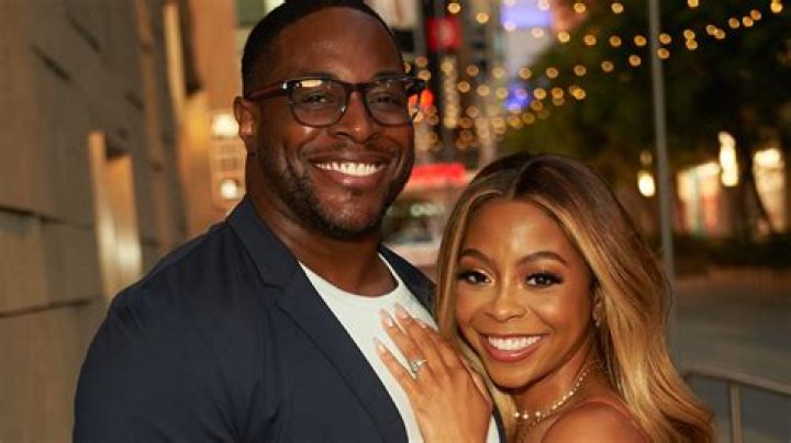 
Who is Kayla Nicole Jones married to? Influencer announces divorce online 