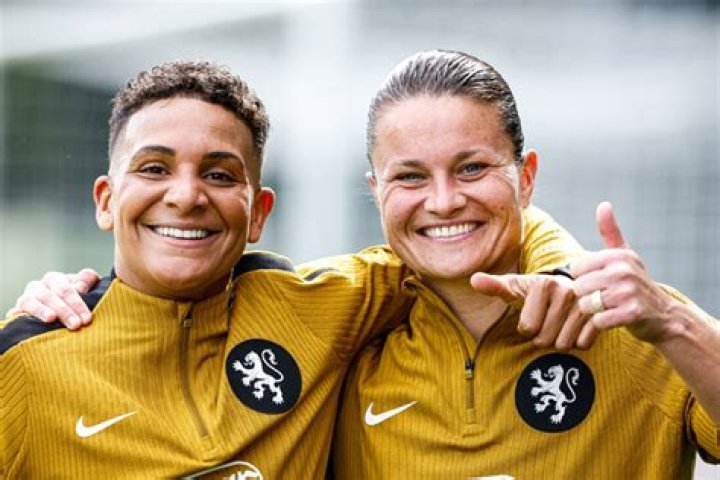 Who Is Sherida Spitse Partner? Ajax Footballer Married Life And Romance
