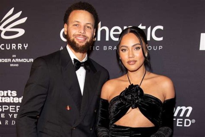 Who Is Steph Pappas’ Boyfriend, Ross Smith? All We Know About Her Love Life