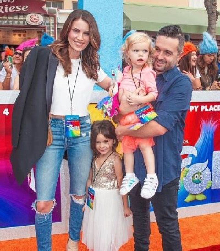 Who Is Trace Ayala and Is Samantha Robertson His Wife?