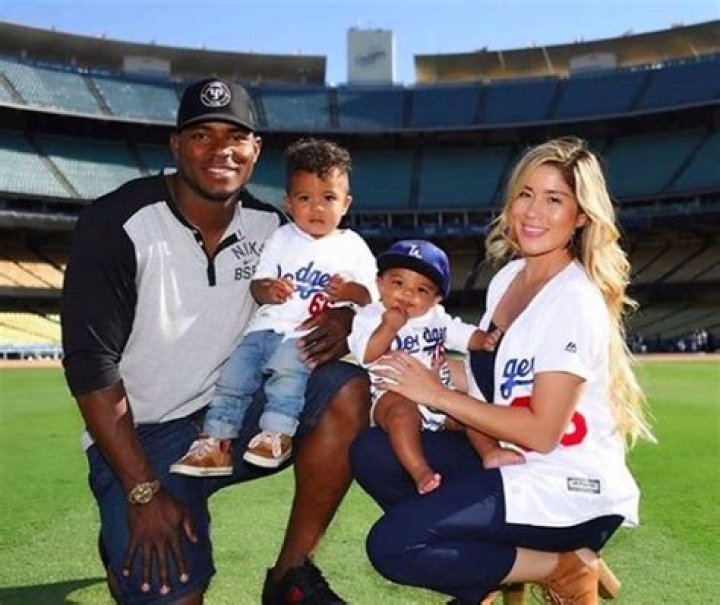 
Yasiel Puig is not Married to Wife. Dating Girlfriend: Andrea De La Torre 